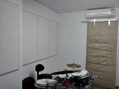 Isolamento acústico estúdio de gravação
